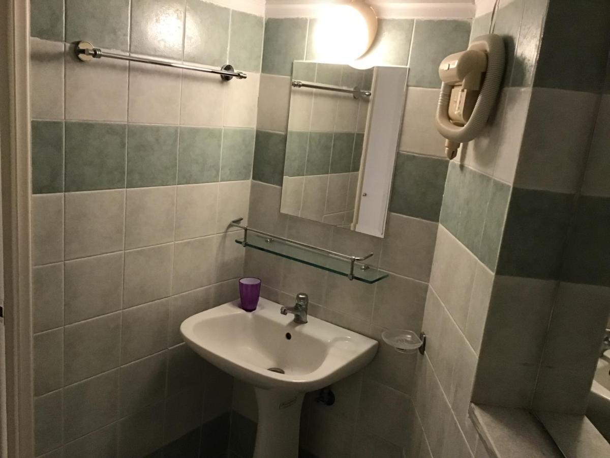Regina Hotel Kíssamos Eksteriør billede